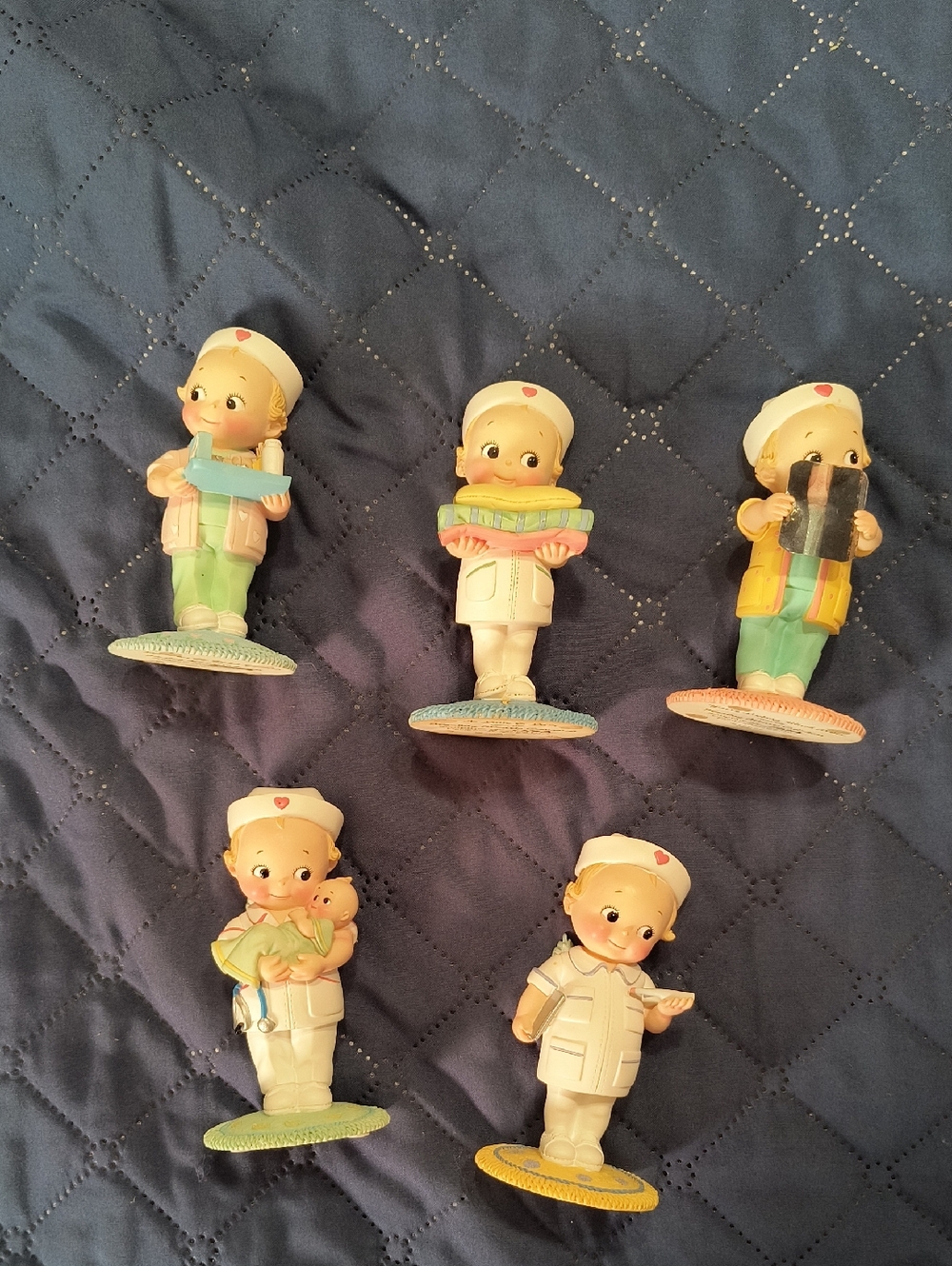 Set of 5 Kids Nurse Figurine  - Pastel Multi